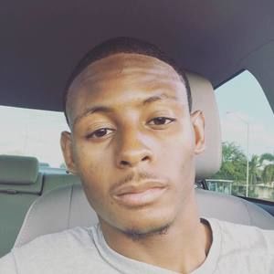 Meet your Posher, Devaughn